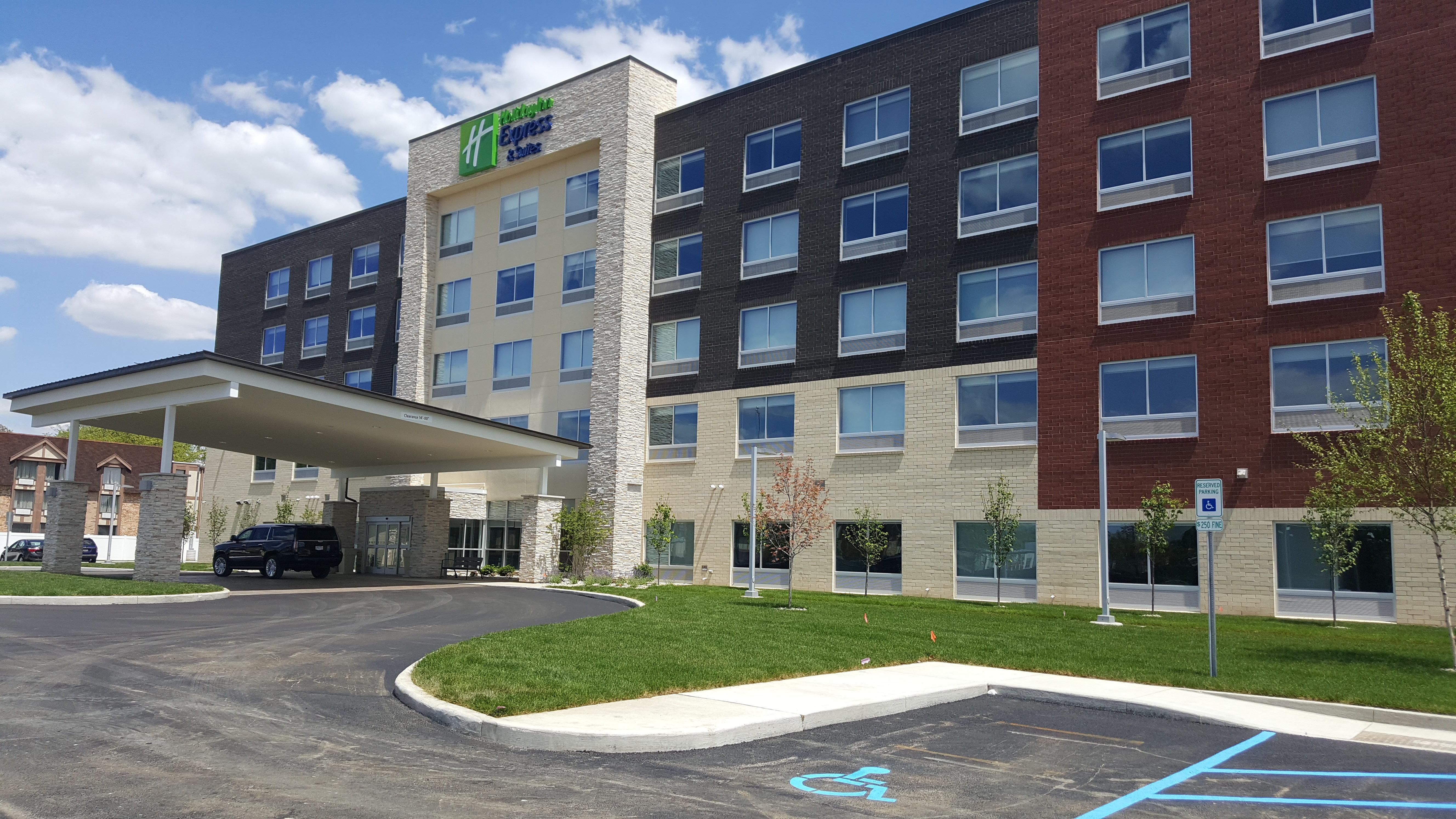 Holiday Inn Express & Suites Toledo West By Ihg Экстерьер фото