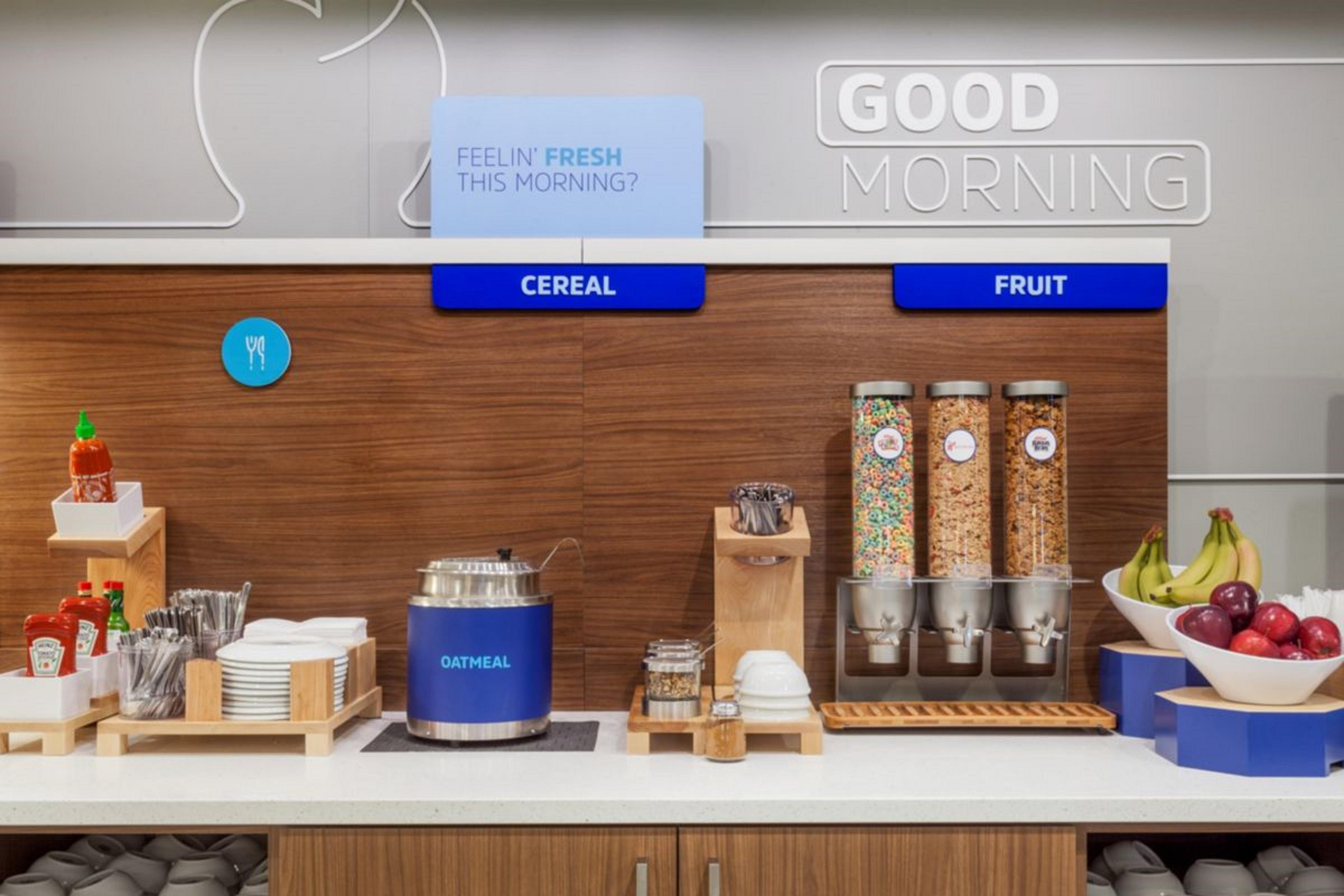 Holiday Inn Express & Suites Toledo West By Ihg Экстерьер фото