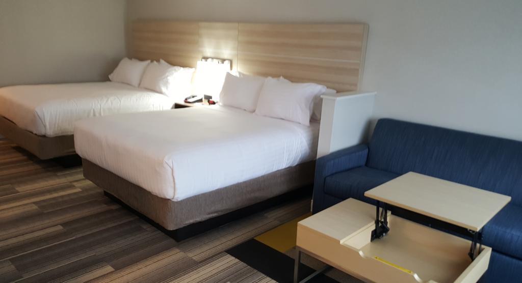 Holiday Inn Express & Suites Toledo West By Ihg Экстерьер фото